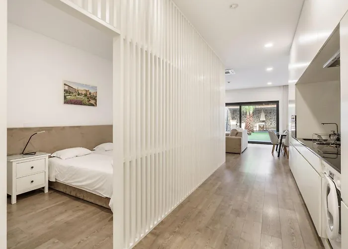 Palhotas - Jardim Santa Barbara